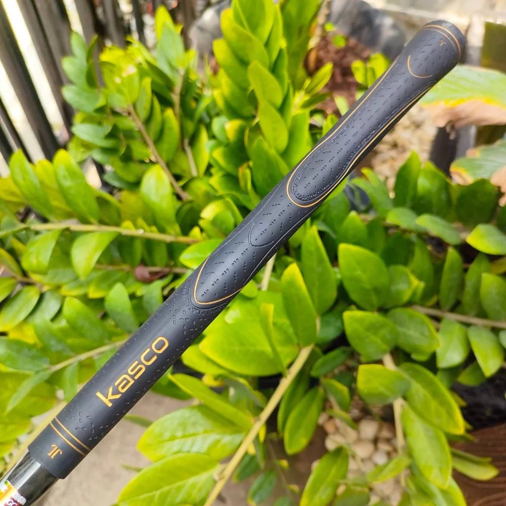 ** หัวไม้บุบ มีรูปให้ชมค่ะ ** DRIVER KASCO INDEEDEX องศา 10.5 ก้าน INDEED EX FLEX R หน้าเด้ง ก้านดีมาก พรีเมี่ยมญี่ปุ่น ไม้กอล์ฟมือสอง ของแท้ BY NakaraLuxurious