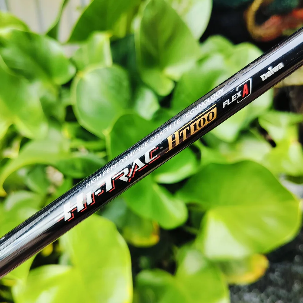 Driver TEAM DAIWA Hi-TRAC TOUR องศา 10 ก้าน HT100 FLEX A วัสดุดีพรีพรีเมี่ยม ก้านกราไฟต์ของ DAIWA คุณภาพดีมาก ไม้กอล์ฟพรีเมี่ยมมือสอง ของแท้ By NakaraLuxurious Driver TEAM DAIWA Hi-TRAC TOUR องศา 10 ก้าน HT100 FLEX A วัสดุดีพรีพรีเมี่ยม ก้านกราไฟต์ของ DAIWA คุณภาพดีมาก ไม้กอล์ฟพรีเมี่ยมมือสอง ของแท้ By NakaraLuxurious