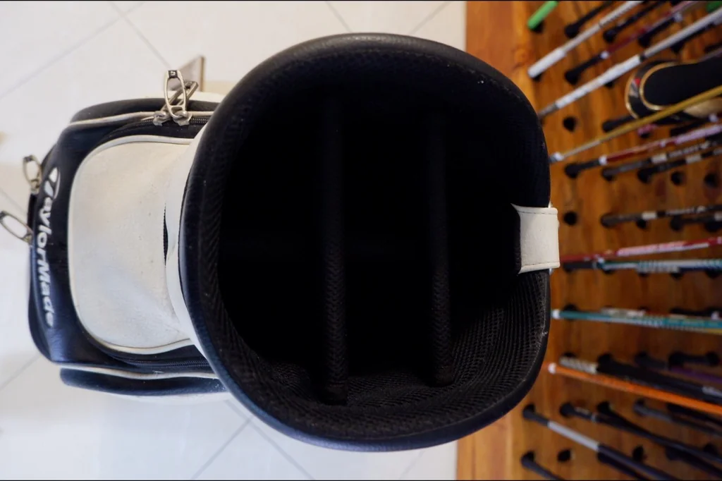 ถุงกอล์ฟ Taylormade
