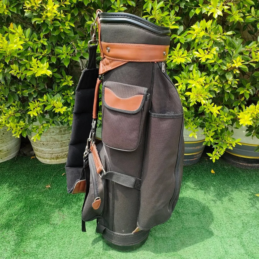 ถุงกอล์ฟ PGA TOUR มือสอง มีช่องใส่ไม้กอล์ฟ 14 ช่อง ถุงของแท้ เดิมๆ พร้อมใช้เลยค่ะ ถุงกอล์ฟ PGA TOUR มือสอง มีช่องใส่ไม้กอล์ฟ 14 ช่อง ถุงของแท้ เดิมๆ พร้อมใช้เลยค่ะ