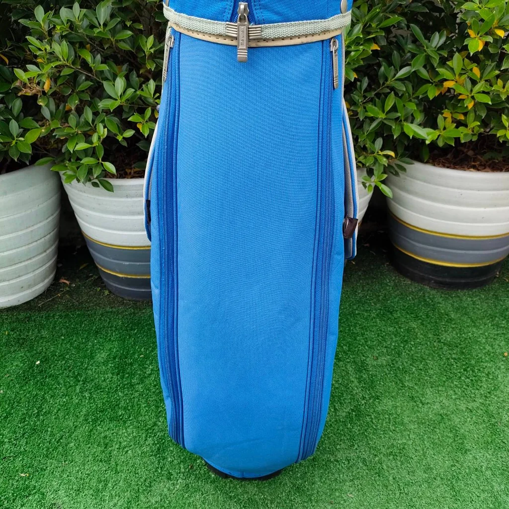 ไม้กอล์ฟครบชุด WILSON มีหัวไม้ครบ 1 , 3 HYBRID ชุดเหล็ก 5 - 9 พร้อม PW PUTTER WILSON ถุงกอล์ฟสวย ช่องเยอะ พร้อมออกรอบได้เลยครับ ไม้กอล์ฟครบชุด WILSON มีหัวไม้ครบ 1 , 3 HYBRID ชุดเหล็ก 5 - 9 พร้อม PW PUTTER WILSON ถุงกอล์ฟสวย ช่องเยอะ พร้อมออกรอบได้เลยครับ