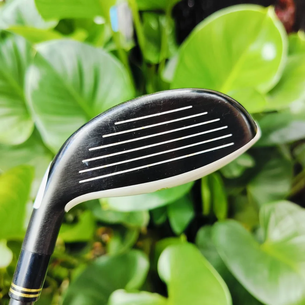 FW3 TAYLORMADE GLOIRE G ก้านกราไฟต์ GLOIRE G FLEX S GLOIRE เป็นซีรี่พรีเมี่ยมสูงสุดของ แบรนด์ Taylormade เน้นขายในญี่ปุ่น ไม้กอล์ฟพรีเมี่ยมมือสอง ของแท้ By NakaraLuxurious