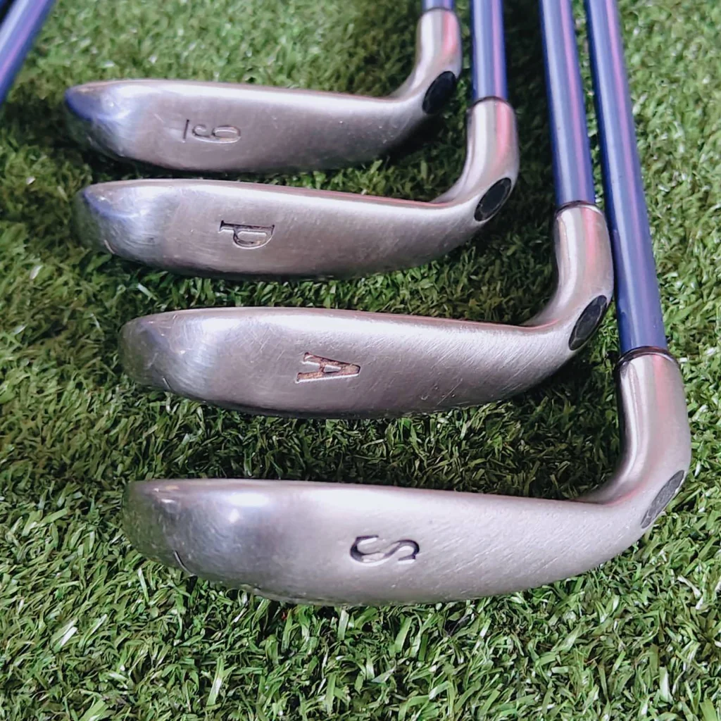 ชุดเหล็ก Callaway X-20 LADY ⛳️💖 ออกแบบมาเพื่อสุภาพสตรีโดยเฉพาะ ตีง่าย เบา สวิงสบาย ฟีลดีมาก ชุดเหล็ก Callaway X-20 LADY ⛳️💖 ออกแบบมาเพื่อสุภาพสตรีโดยเฉพาะ ตีง่าย เบา สวิงสบาย ฟีลดีมาก