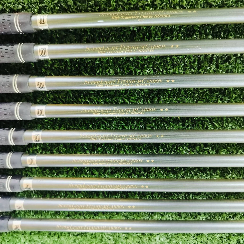 🏌️ ชุดเหล็ก HONMA LB-606 CAVITY BACK มีเหล็ก 3 - 10 เเละ SW ครบชุดเลยค่ะ ก้าน SUPER LIGHT CARBON ** 2 ดาว!!! วัสดุพรีเมี่ยม FORGED จาก JAPAN SAKATA ก้านไทเทเนี่ยม เบามาก ควบคุมดีมาก นุ่มมาก ไม้กอล์ฟพรีเมี่ยมมือสอง ของแท้ By NakaraLuxurious