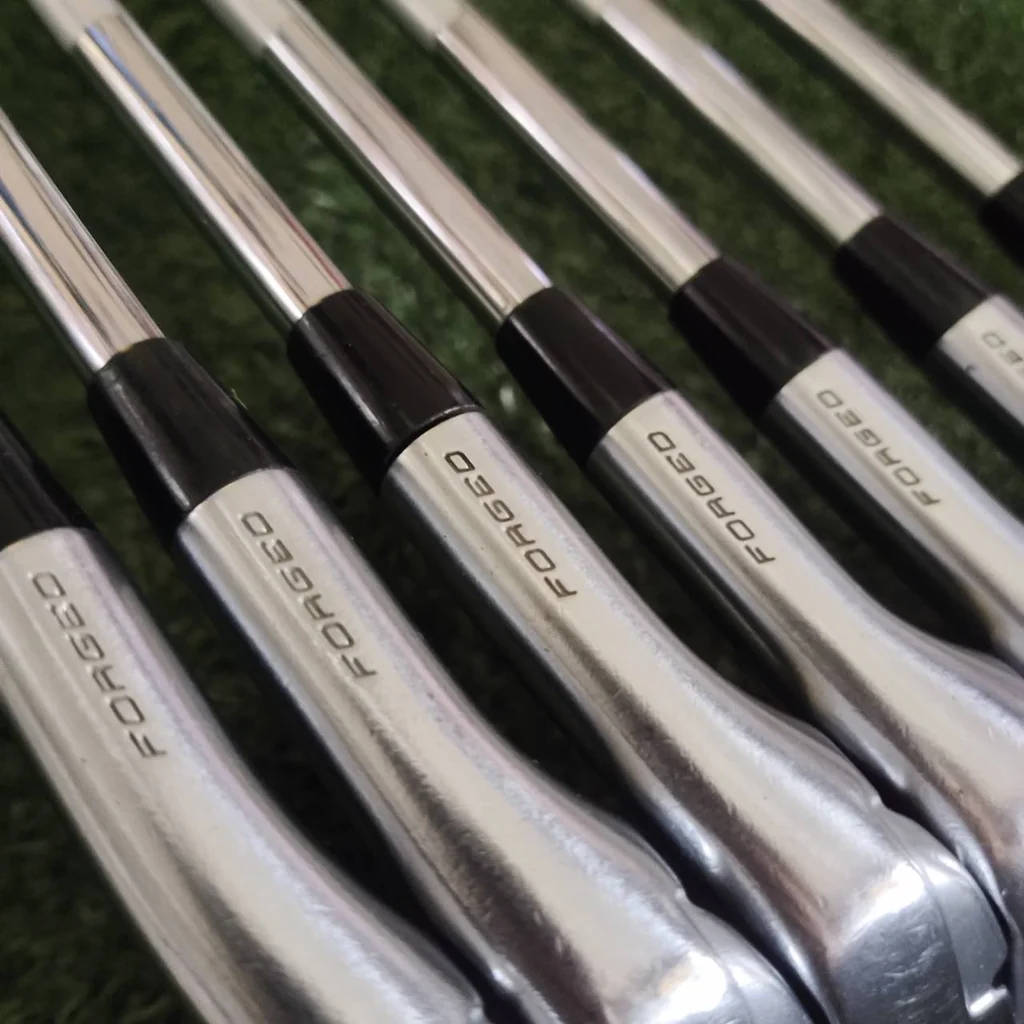 ชุดเหล็ก NIKE VR_S FORGED สุดยอดฟีลลิ่งของเหล็ก FORGED เน้นๆ แต่ตีง่ายและไกลมาก ชุดเหล็ก NIKE VR_S FORGED สุดยอดฟีลลิ่งของเหล็ก FORGED เน้นๆ แต่ตีง่ายและไกลมาก