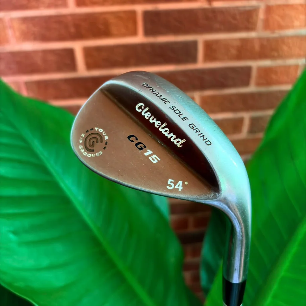 WEDGE CLEVELAND CG15 TOUR GROOVES องศา 54° เวดจ์มหาเสน่ห์หน้าตะไบเลเซอร์ที่ผสานสปินจัดจ้าน WEDGE CLEVELAND CG15 TOUR GROOVES องศา 54° เวดจ์มหาเสน่ห์หน้าตะไบเลเซอร์ที่ผสานสปินจัดจ้าน