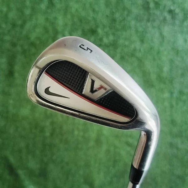 เหล็ก 5 NIKE VR ก้าน DG HIGH LAUNCH R300 ก้านตัวนี้ดีมากๆ ตีง่าย ลอยสวย และแม่นยำมากค่ะ เหล็กคุณภาพดี ไม้กอล์ฟพรีเมี่ยมมือสอง ของแท้ By NakaraLuxurious image 1 เหล็ก 5 NIKE VR ก้าน DG HIGH LAUNCH R300 ก้านตัวนี้ดีมากๆ ตีง่าย ลอยสวย และแม่นยำมากค่ะ เหล็กคุณภาพดี ไม้กอล์ฟพรีเมี่ยมมือสอง ของแท้ By NakaraLuxurious image 1