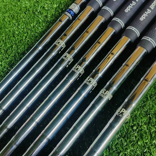 ชุดเหล็ก Titleist AP2 FORGED ออกแบบให้มี DUAL CAVITY ทั้งตีนุ่ม ง่าย ตรง และระยะแม่นยำ ก้าน NS PRO 950 FLEX R มีเหล็ก 4 5 6 7 8 9 PW ไม้กอล์ฟพรีเมี่ยมมือสอง ของแท้ By NakaraLuxurious image 5 ชุดเหล็ก Titleist AP2 FORGED ออกแบบให้มี DUAL CAVITY ทั้งตีนุ่ม ง่าย ตรง และระยะแม่นยำ ก้าน NS PRO 950 FLEX R มีเหล็ก 4 5 6 7 8 9 PW ไม้กอล์ฟพรีเมี่ยมมือสอง ของแท้ By NakaraLuxurious image 5