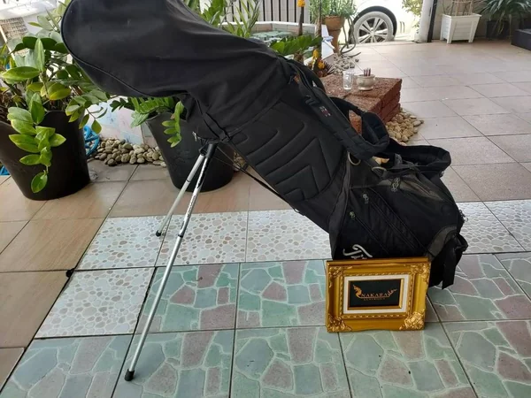 ถุงกอล์ฟ Titleist ของแท้ มือสอง image 2 ถุงกอล์ฟ Titleist ของแท้ มือสอง image 2
