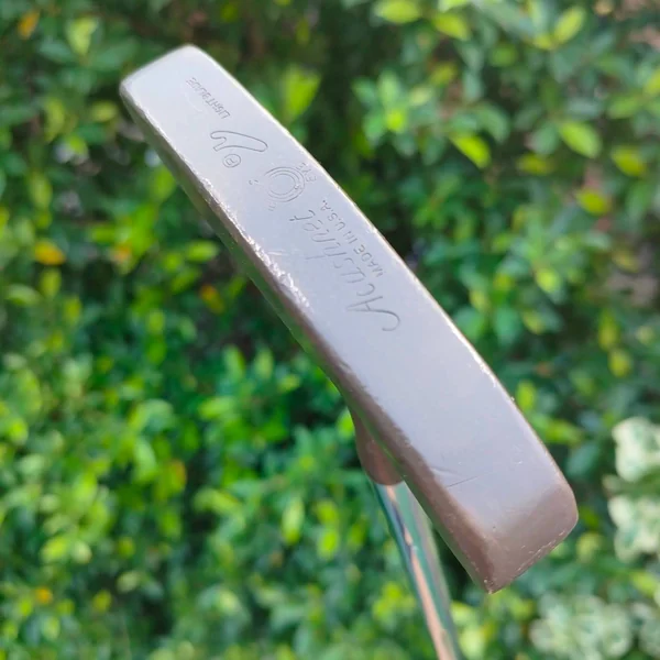 Vintage PING Acushnet Bulls Eye Original ความยาว 33 นิ้ว เป็นต้นกำเนิดพัตเตอร์ PING !! ไม้กอล์ฟมือสอง ของแท้ BY NakaraLuxurious image 1 Vintage PING Acushnet Bulls Eye Original ความยาว 33 นิ้ว เป็นต้นกำเนิดพัตเตอร์ PING !! ไม้กอล์ฟมือสอง ของแท้ BY NakaraLuxurious image 1