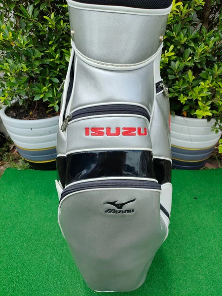 ถุงกอล์ฟ MIZUNO แท้ติดโลโก้ ISUZU มือสอง image 4 ถุงกอล์ฟ MIZUNO แท้ติดโลโก้ ISUZU มือสอง image 4