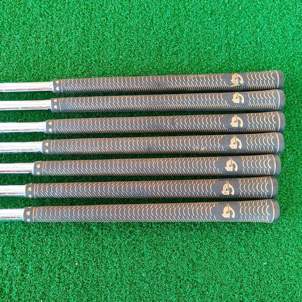 ชุดเหล็ก GREEN WAY GL-301 มีเหล็ก 5-9 เเละ PW SW เหล็ก FORGED เนื้อสวยใส ใบเบลดคมๆ มันส์ๆ จากญี่ปุ่น image 6 ชุดเหล็ก GREEN WAY GL-301 มีเหล็ก 5-9 เเละ PW SW เหล็ก FORGED เนื้อสวยใส ใบเบลดคมๆ มันส์ๆ จากญี่ปุ่น image 6