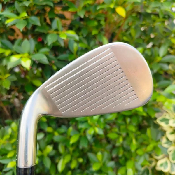 **ไม้กอล์ฟสำหรับผู้หญิง** เหล็ก 5 TAYLORMADE RAC ก้าน TM-RAC FLEX L เป็นเหล็กยาวที่ตีง่าย และได้ระยะกว่าเหล็กทั่วไป image 4 **ไม้กอล์ฟสำหรับผู้หญิง** เหล็ก 5 TAYLORMADE RAC ก้าน TM-RAC FLEX L เป็นเหล็กยาวที่ตีง่าย และได้ระยะกว่าเหล็กทั่วไป image 4