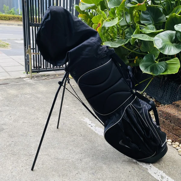 ✨ STAND BAG NIKE GOLF (ขาตั้ง) ✨ Nike รุ่นยอดนิยม ลุคเข้มขรึม ดุดัน สไตล์สปอร์ต 🔥 image 8 ✨ STAND BAG NIKE GOLF (ขาตั้ง) ✨ Nike รุ่นยอดนิยม ลุคเข้มขรึม ดุดัน สไตล์สปอร์ต 🔥 image 8