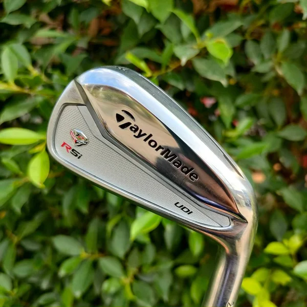 เหล็ก 3 TAYLORMADE RSi UDI ก้าน KBS TOUR FLEX R ตีมันสุดๆ ก้านดี พรีเมี่ยม สภาพสวยเดิมๆ องศา 20 เป็นเหล็กยาวที่ออกแบบ มาให้ตีง่ายมาก แม่นกรีน ตกหยุด image 2 เหล็ก 3 TAYLORMADE RSi UDI ก้าน KBS TOUR FLEX R ตีมันสุดๆ ก้านดี พรีเมี่ยม สภาพสวยเดิมๆ องศา 20 เป็นเหล็กยาวที่ออกแบบ มาให้ตีง่ายมาก แม่นกรีน ตกหยุด image 2