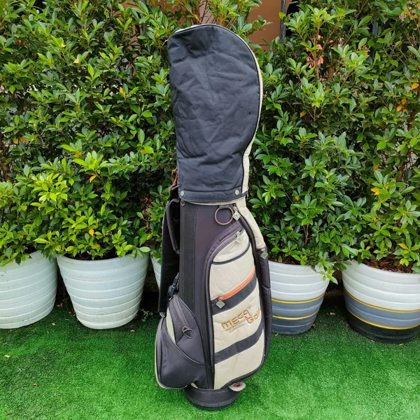  ถุงกอล์ฟ MEGA GOLF มือสอง สภาพพร้อมใช้ครับ   image 6