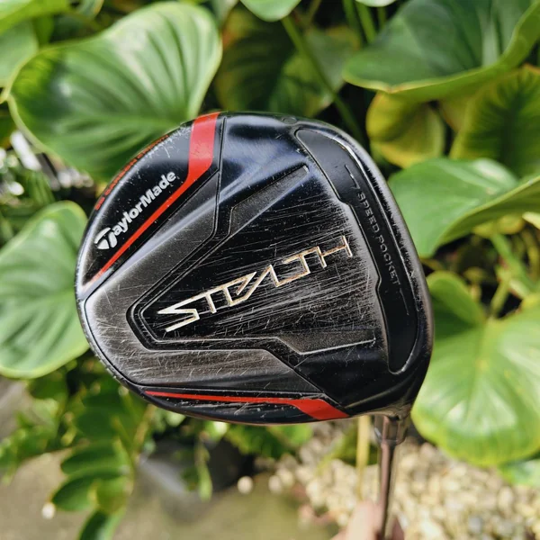 3W TaylorMade STEALTH แฟร์เวย์วูดที่ขึ้นชื่อเรื่องความแรงและความนิ่ง! image 1 3W TaylorMade STEALTH แฟร์เวย์วูดที่ขึ้นชื่อเรื่องความแรงและความนิ่ง! image 1