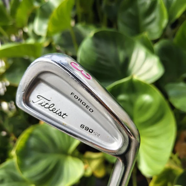 เหล็ก 3 Titleist 690CB FORGED – ฟีลลิ่งนุ่ม ตีง่าย สไตล์โปร ก้านตัวนี้เด็ดมาก พรีเมี่ยมสุดๆ!!! image 1 เหล็ก 3 Titleist 690CB FORGED – ฟีลลิ่งนุ่ม ตีง่าย สไตล์โปร ก้านตัวนี้เด็ดมาก พรีเมี่ยมสุดๆ!!! image 1