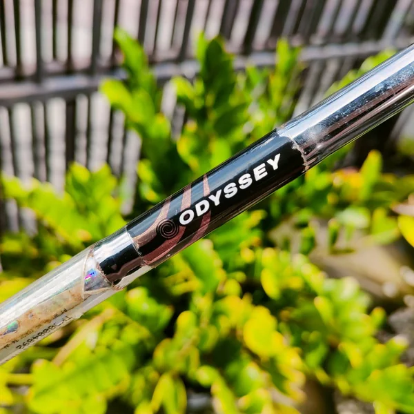  PUTTER ODYSSEY XG TERON เป็นรุ่นปีกค้างคาวสองข้าง คล้ายๆเบอร์ 7 แต่พัตต์สนุกกว่า นิ่งมาก บล๊านซ์สุด หน้าสัมผัสพิเศษ ไม้กอล์ฟพรีเมี่ยมมือสอง ของแท้ By NakaraLuxurious   image 5