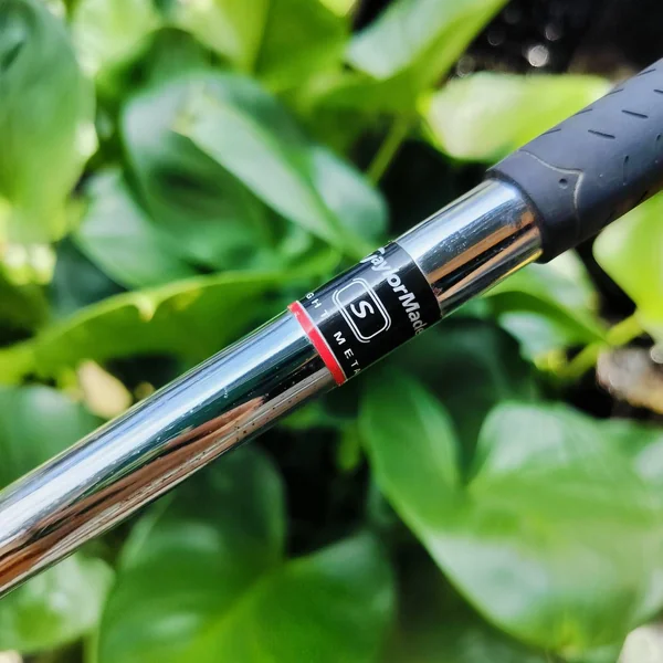  ชุดเหล็ก Taylormade RAC OS ใบใหญ่ ตีไกลกว่าปกติมาก เนื้องจากตุ้มน้ำหนัก ที่ซ่อนอยู่หลังของหน้าไม้ ช่วยให้เข้าแบอลหนักๆ เพิ่มระยะแบบสุดๆ ไม้กอล์ฟพรีเมี่ยมมือสอง ของแท้ By NakaraLuxurious   image 11