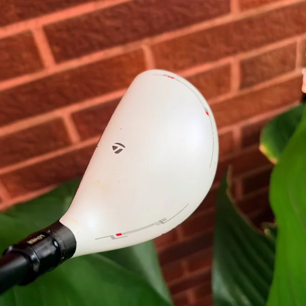 HYBRID TAYLORMADE RESCUE 11 (3-18°) อาวุธลับกู้สถานการณ์ระดับตำนานที่ทลายทุกอุปสรรคบนแฟร์เวย์ image 4 HYBRID TAYLORMADE RESCUE 11 (3-18°) อาวุธลับกู้สถานการณ์ระดับตำนานที่ทลายทุกอุปสรรคบนแฟร์เวย์ image 4