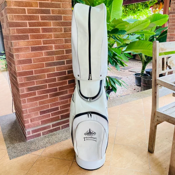 Caddy Bag Mercedes-Benz Premium Cart Bag สีขาวออฟไวท์ / ขนาด 9 นิ้ว สะท้อนความหรูหราเหนือระดับ image 4 Caddy Bag Mercedes-Benz Premium Cart Bag สีขาวออฟไวท์ / ขนาด 9 นิ้ว สะท้อนความหรูหราเหนือระดับ image 4
