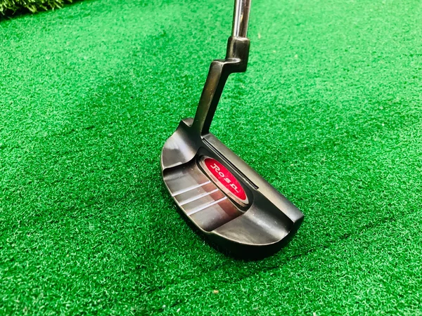  PUTTER ROSA   image 2