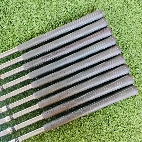 ชุดเหล็ก Masters Golf PFS ก้าน DYNAMIC FLEX R สวยเดิมทั้งหมด มีเหล็ก 3-9 PW SW ทั้งหมด 9 ชิ้น เหล็กคลาสสิค จากอังกฤษ สปินดี ตกหยุด น่าเก็บ น่าใช้ค่ะ ไม้กอล์ฟพรีเมี่ยมมือสอง ของแท้ By NakaraLuxurious image 6 ชุดเหล็ก Masters Golf PFS ก้าน DYNAMIC FLEX R สวยเดิมทั้งหมด มีเหล็ก 3-9 PW SW ทั้งหมด 9 ชิ้น เหล็กคลาสสิค จากอังกฤษ สปินดี ตกหยุด น่าเก็บ น่าใช้ค่ะ ไม้กอล์ฟพรีเมี่ยมมือสอง ของแท้ By NakaraLuxurious image 6