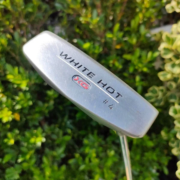 PUTTER ODYSEY WHITE HOT XG #4 image 1 PUTTER ODYSEY WHITE HOT XG #4 image 1