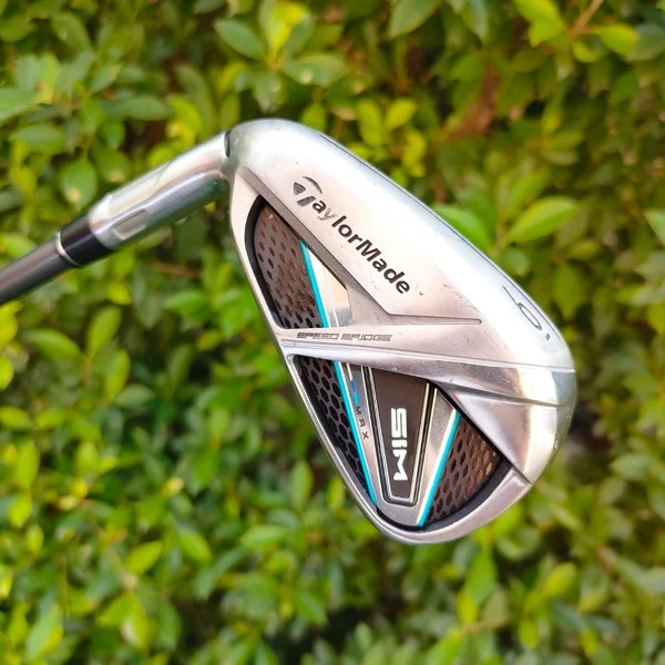  ** ไม้กอล์ฟสำหรับท่านที่ถัดซ้าย ** เหล็ก 6 TAYLORMADE SIM MAX ก้าน TENSEI MULTI MATERIAL FLEX R เหล็กยาวที่ตีง่ายมาก มือซ้ายหายากมาก ไม้กอล์ฟมือสอง ของแท้ BY NakaraLuxurious   image 2
