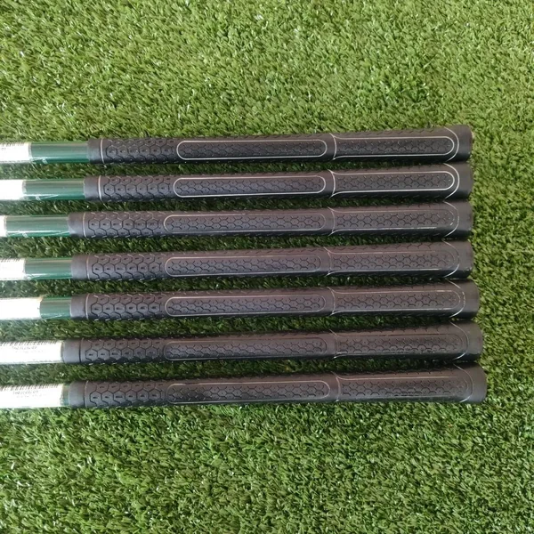 ชุดเหล็ก CALLAWAY LEGACY V มีเหล็ก 5-9 เเละ PW SW ก้าน LEGACY FLEX R เป็นเหล็กเนื้อ FORGED แท้ แต่ยังมี CAVITY ที่ลึกมาก!! สภาพสวยมาก!! ไม้กอล์ฟมือสอง ของแท้ BY NakaraLuxurious image 12 ชุดเหล็ก CALLAWAY LEGACY V มีเหล็ก 5-9 เเละ PW SW ก้าน LEGACY FLEX R เป็นเหล็กเนื้อ FORGED แท้ แต่ยังมี CAVITY ที่ลึกมาก!! สภาพสวยมาก!! ไม้กอล์ฟมือสอง ของแท้ BY NakaraLuxurious image 12