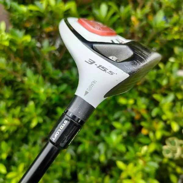 FW3 TAYLORMADE R11 ก้าน FUJIKURA BLUR FLEX S องศา 15.5 ตีไกลมากๆ ตีง่าย ปรับจูนได้หลายจุดครับ image 4 FW3 TAYLORMADE R11 ก้าน FUJIKURA BLUR FLEX S องศา 15.5 ตีไกลมากๆ ตีง่าย ปรับจูนได้หลายจุดครับ image 4