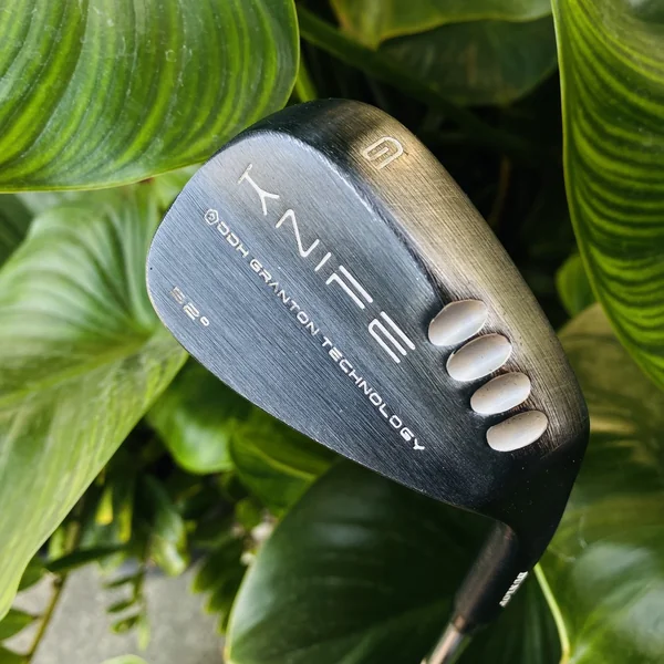 G WEDGE DUNLOP KNIFE 52°🎯องศากำลังดี คุมระยะแม่น⛳คุมสปินดีเหมาะช็อตสั้น–วางลูกใกล้ธงเกมสั้นจบจริง🔥 image 1 G WEDGE DUNLOP KNIFE 52°🎯องศากำลังดี คุมระยะแม่น⛳คุมสปินดีเหมาะช็อตสั้น–วางลูกใกล้ธงเกมสั้นจบจริง🔥 image 1