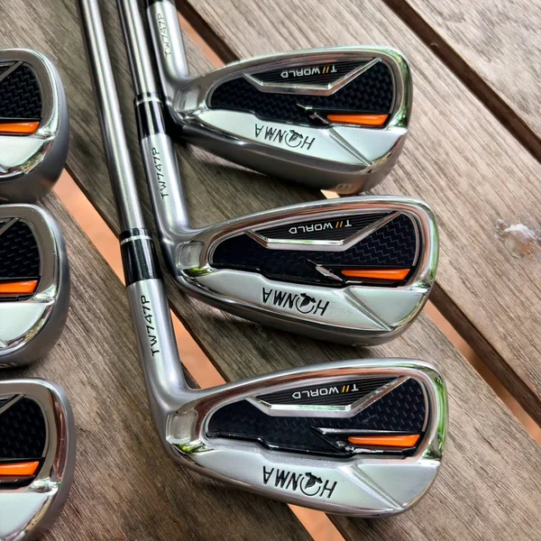 IRON SET HONMA T//WORLD TW747 P งานศิลปะจากซากาตะที่ผสมผสานความหรูหราพรีเมียม image 5 IRON SET HONMA T//WORLD TW747 P งานศิลปะจากซากาตะที่ผสมผสานความหรูหราพรีเมียม image 5