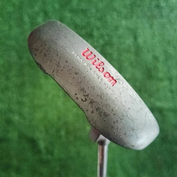 PUTTER WILSON DYNA-BALANCE 405 ก้านเหล็ก ความยาวของไม้ 34 นิ้ว ไม้กอล์ฟพรีเมี่ยมมือสอง ของแท้ By NakaraLuxurious image 1 PUTTER WILSON DYNA-BALANCE 405 ก้านเหล็ก ความยาวของไม้ 34 นิ้ว ไม้กอล์ฟพรีเมี่ยมมือสอง ของแท้ By NakaraLuxurious image 1
