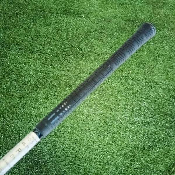 Tourstage ViQ Driver เป็นไดรเวอร์จากแบรนด์ญี่ปุ่นที่ออกแบบมาเพื่อช่วยให้นักกอล์ฟสามารถตีลูกได้ไกลและตรงมากขึ้น โดยเน้นความรู้สึกนุ่มนวลและความมั่นใจในการสวิง ไม้กอล์ฟพรีเมี่ยมมือสอง ของแท้ By NakaraLuxurious image 9 Tourstage ViQ Driver เป็นไดรเวอร์จากแบรนด์ญี่ปุ่นที่ออกแบบมาเพื่อช่วยให้นักกอล์ฟสามารถตีลูกได้ไกลและตรงมากขึ้น โดยเน้นความรู้สึกนุ่มนวลและความมั่นใจในการสวิง ไม้กอล์ฟพรีเมี่ยมมือสอง ของแท้ By NakaraLuxurious image 9