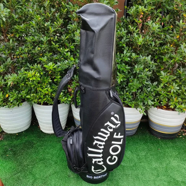 ถุงกอล์ฟ CALLAWAY GOLF สภาพสวยงาม ภายในบุกำมะหยี่ อย่าดี น่าใช้มากๆครับ image 1 ถุงกอล์ฟ CALLAWAY GOLF สภาพสวยงาม ภายในบุกำมะหยี่ อย่าดี น่าใช้มากๆครับ image 1