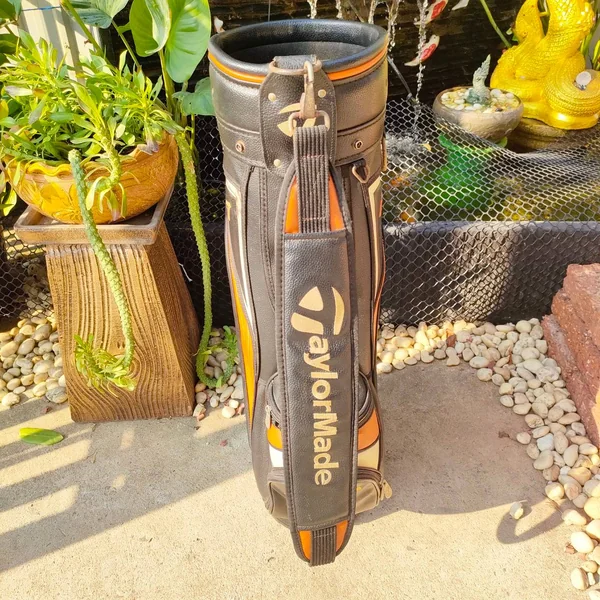 ถุงกอล์ฟ TAYLORMADE มือสอง ** COVER มีรอยขาด ** นอกนั้นสภาพเดิมๆ ถุง TOUR ใบใหญ่ ใช้ดี ใส่อุปกรณ์ได้ครบครัน ไม้กอล์ฟพรีเมี่ยมมือสอง By NakaraLuxurious image 7 ถุงกอล์ฟ TAYLORMADE มือสอง ** COVER มีรอยขาด ** นอกนั้นสภาพเดิมๆ ถุง TOUR ใบใหญ่ ใช้ดี ใส่อุปกรณ์ได้ครบครัน ไม้กอล์ฟพรีเมี่ยมมือสอง By NakaraLuxurious image 7
