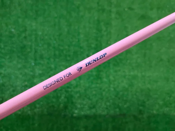 ไม้กอล์ฟเด็กผู้หญิง DUNLOP LOCO KID สำหรับน้องที่อายุ 6 - 10 ขวบ image 5 ไม้กอล์ฟเด็กผู้หญิง DUNLOP LOCO KID สำหรับน้องที่อายุ 6 - 10 ขวบ image 5