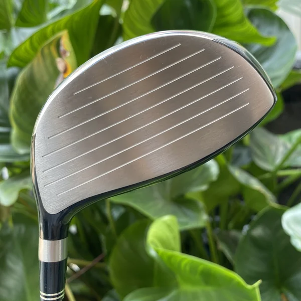  Driver Srixon Z-TX⛳องศา9.5เป็นไดรเวอร์ระดับพรีเมียมในตระกูล Tour-Specช่วยเพิ่มความเร็วลูกกอล์ฟ ฟีลดี   image 3