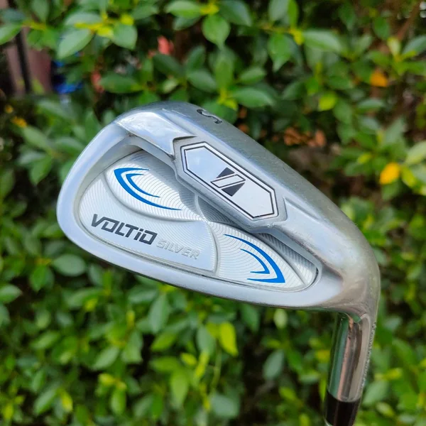 SW VOLTIO SILVER ก้าน FUJIKURA SPEEDER 550 FLEX R สุดพรีเมี่ยมจากญี่ปุ่น องศา 56 ตีไกล ชิพง่าย ระยะดี ระเบิดทรายขึ้นแน่นอน แค่ราคาก้านก็คุ้มแล้วครับ image 1 SW VOLTIO SILVER ก้าน FUJIKURA SPEEDER 550 FLEX R สุดพรีเมี่ยมจากญี่ปุ่น องศา 56 ตีไกล ชิพง่าย ระยะดี ระเบิดทรายขึ้นแน่นอน แค่ราคาก้านก็คุ้มแล้วครับ image 1
