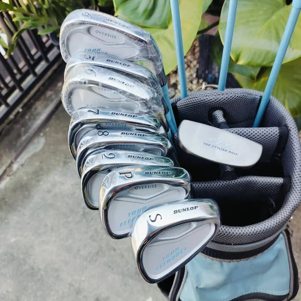  *** ไม้กอล์ฟครบชุดสำหรับผู้หญิง *** 🌸FULLSET DUNLOP TOUR ELEGANCE🌸 ชุดกอล์ฟพรีเมี่ยมจากประเทศญี่ปุ่น สภาพสวยหวาน ทั้งวัสดุระดับพรีเมี่ยมและเทคโนโลยี FORGED Ti   image 4