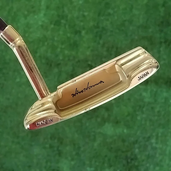 Honma CB8032 Putter Copper Gold Excellent JDM Japan Rare Beautiful Blade Hiro Honma Made In Japan SAKATA ไม้กอล์ฟพรีเมี่ยมมือสอง ของแท้ By NakaraLuxurious image 3 Honma CB8032 Putter Copper Gold Excellent JDM Japan Rare Beautiful Blade Hiro Honma Made In Japan SAKATA ไม้กอล์ฟพรีเมี่ยมมือสอง ของแท้ By NakaraLuxurious image 3