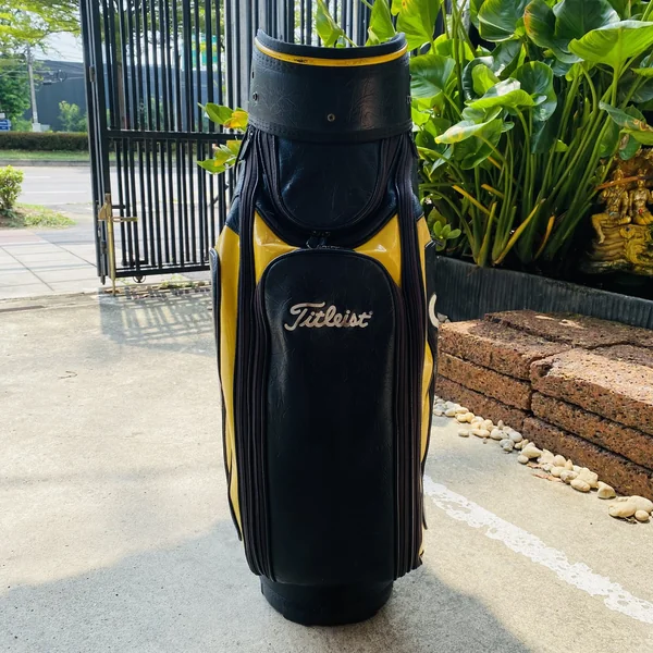 ⛳️ ถุงกอล์ฟ Titleist มือสอง งานพรีเมียมจากแบรนด์ระดับ Tour ใช้แล้วดูโปรขึ้นทันที! 🏌️♂️🔥 image 3 ⛳️ ถุงกอล์ฟ Titleist มือสอง งานพรีเมียมจากแบรนด์ระดับ Tour ใช้แล้วดูโปรขึ้นทันที! 🏌️♂️🔥 image 3