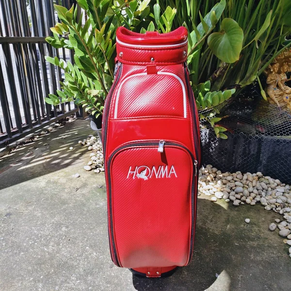  ถุงกอล์ฟ HONMA TOUR ของแท้ มือสอง จากประเทศญี่ปุ่น เท่มากๆ รุ่นนี้ของใหม่มีราคาแพงแบบสุดๆ   image 3