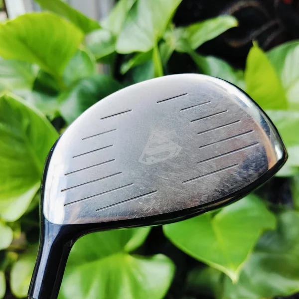 DRIVER Superman EG001 องศา 9 ตีไกลแบบจัดๆ โครงสร้าง FORGED TITANIUM แบบ 4 ชิ้น สุดยอดโครงสร้างเด้งๆ ไม้กอล์ฟพรีเมี่ยมญี่ปุ่นมือสอง ของแท้ By NakaraLuxurious image 4 DRIVER Superman EG001 องศา 9 ตีไกลแบบจัดๆ โครงสร้าง FORGED TITANIUM แบบ 4 ชิ้น สุดยอดโครงสร้างเด้งๆ ไม้กอล์ฟพรีเมี่ยมญี่ปุ่นมือสอง ของแท้ By NakaraLuxurious image 4