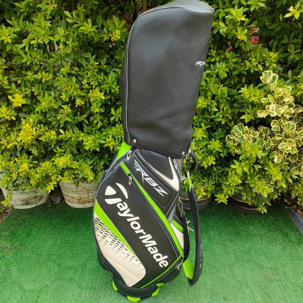 ถุงกอล์ฟ TAYLORMADE RBZ มือสอง ของแท้ ถุง TOUR คุณภาพสูง ** ถุงกอล์ฟมีรอยลอก นิดหน่อย มีรูปให้ชมนะคะ ** มือสอง ของแท้ BY NakaraLuxurious image 1 ถุงกอล์ฟ TAYLORMADE RBZ มือสอง ของแท้ ถุง TOUR คุณภาพสูง ** ถุงกอล์ฟมีรอยลอก นิดหน่อย มีรูปให้ชมนะคะ ** มือสอง ของแท้ BY NakaraLuxurious image 1