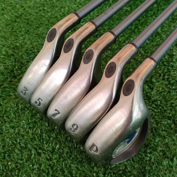 ชุดเหล็ก CALLAWAY HAWK EYE มีเหล็ก 3 5 7 9 เเละ PW ก้าน HAWK EYE FLEX R image 3 ชุดเหล็ก CALLAWAY HAWK EYE มีเหล็ก 3 5 7 9 เเละ PW ก้าน HAWK EYE FLEX R image 3