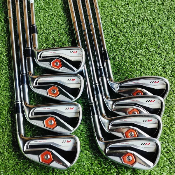 ชุดเหล็ก Taylormade R11 ด้านหลังมีโพรง CAVITY ออกแบบสปอร์ต สวย และตีง่าย ตีไกลในเหล็กเดียว ไขปรับทิศทางได้อีกด้วย ไม้กอล์ฟพรีเมี่ยมมือสอง ของแท้ By NakaraLuxurious image 2 ชุดเหล็ก Taylormade R11 ด้านหลังมีโพรง CAVITY ออกแบบสปอร์ต สวย และตีง่าย ตีไกลในเหล็กเดียว ไขปรับทิศทางได้อีกด้วย ไม้กอล์ฟพรีเมี่ยมมือสอง ของแท้ By NakaraLuxurious image 2