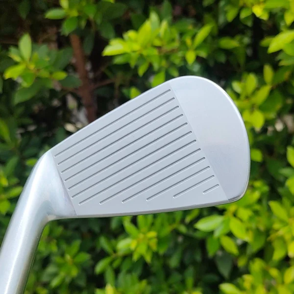 ชุดเหล็ก TOURSTAGE X-BLADE 905 มีเหล็ก 4 - 9 เเละ PW ก้าน DYNAMIC GOLD S200 เหล็ก FORGED พรีเมี่ยมญี่ปุ่นแท้ valuable . muscle!!! เหล็กทรงพลัง ปรับแต่งช๊อตได้ดังใจ เสียงปะทะแบบ มันสะใจที่สุด สภาพสวยเดิม!!! ไม้กอล์ฟมือสอง ของแท้ BY NakaraLuxurious image 9 ชุดเหล็ก TOURSTAGE X-BLADE 905 มีเหล็ก 4 - 9 เเละ PW ก้าน DYNAMIC GOLD S200 เหล็ก FORGED พรีเมี่ยมญี่ปุ่นแท้ valuable . muscle!!! เหล็กทรงพลัง ปรับแต่งช๊อตได้ดังใจ เสียงปะทะแบบ มันสะใจที่สุด สภาพสวยเดิม!!! ไม้กอล์ฟมือสอง ของแท้ BY NakaraLuxurious image 9